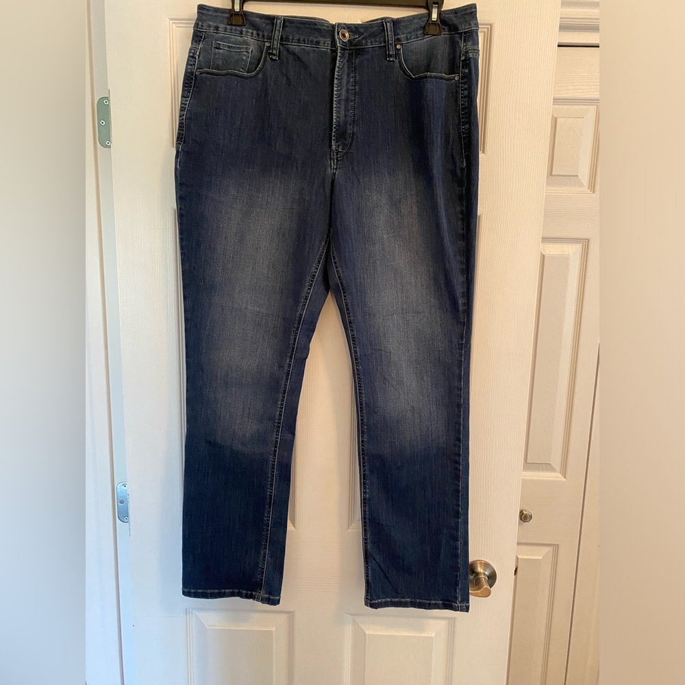 67. Santana Jeans Size 16